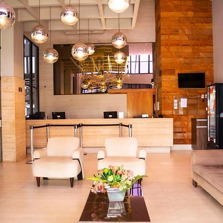 Elegancia & Conforto Flat Mobiliado Goiânia Zewnętrze zdjęcie